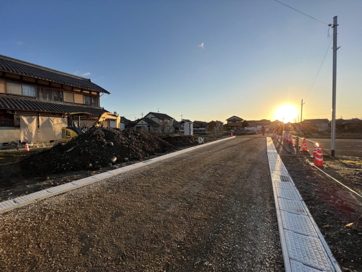 浅小井町内道路整備工事　